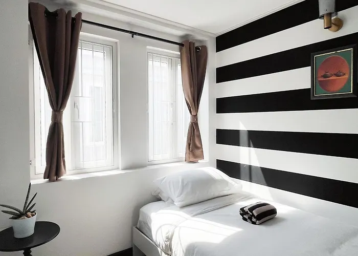 Hidden Oasis House In Chinatown Self Check-in Holiday home *